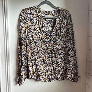 LOFT long sleeve blouse. Floral pattern. Size S.